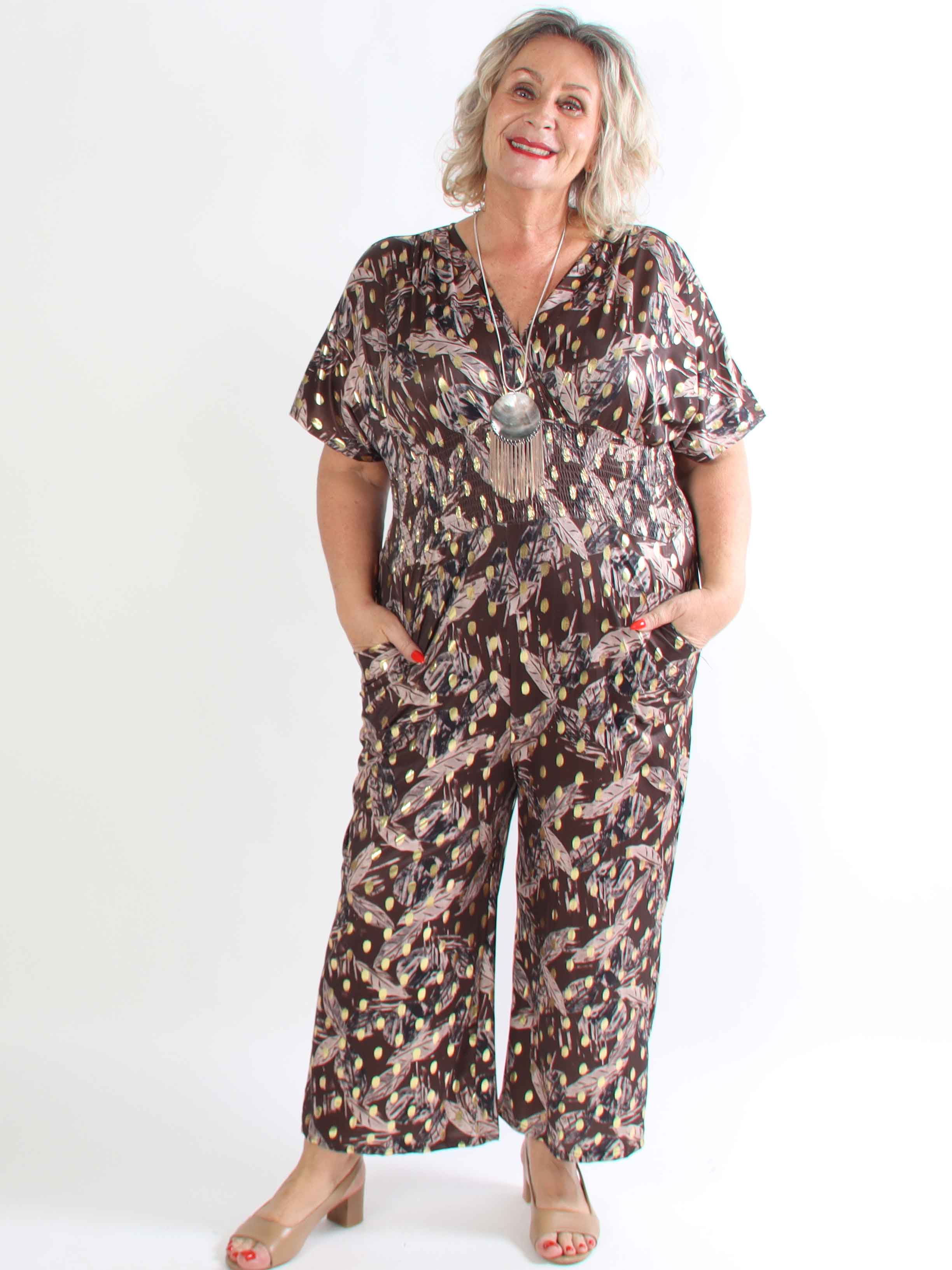 Pams Leafage Jumpsuit - Plus size buksedragt i bladmønster med guld dutter